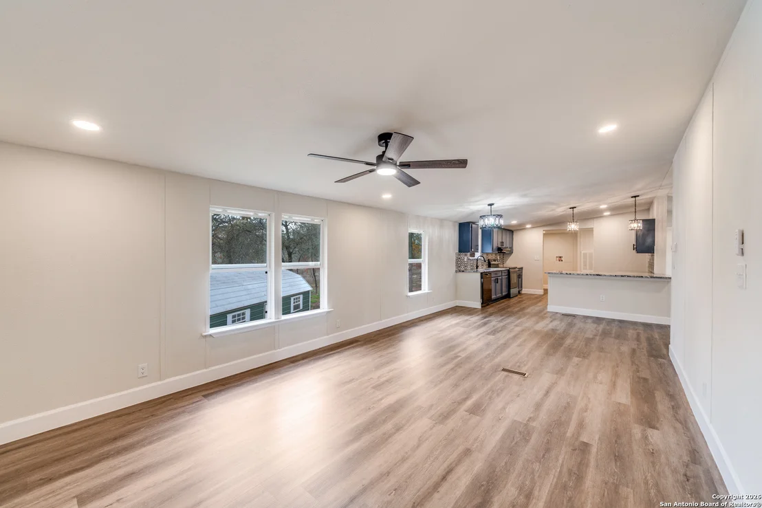 Photo of 551 BIG OAK DR