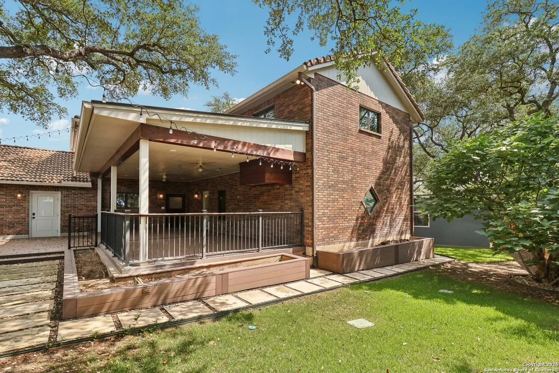 Photo of 3902 Creek Pt