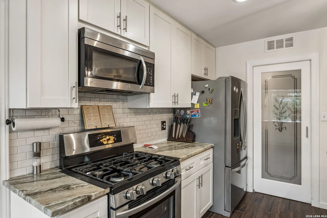 Photo of 218 Whispering Oaks