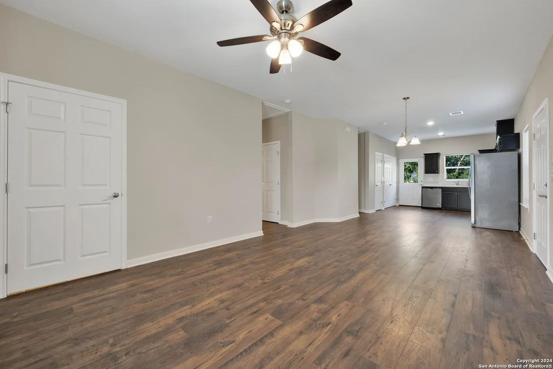 Photo of 507 PRECIOUS DR