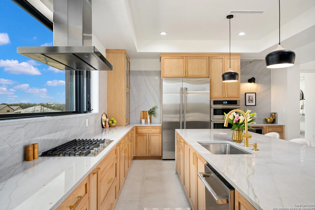 Photo of 9539 Lenox Hill
