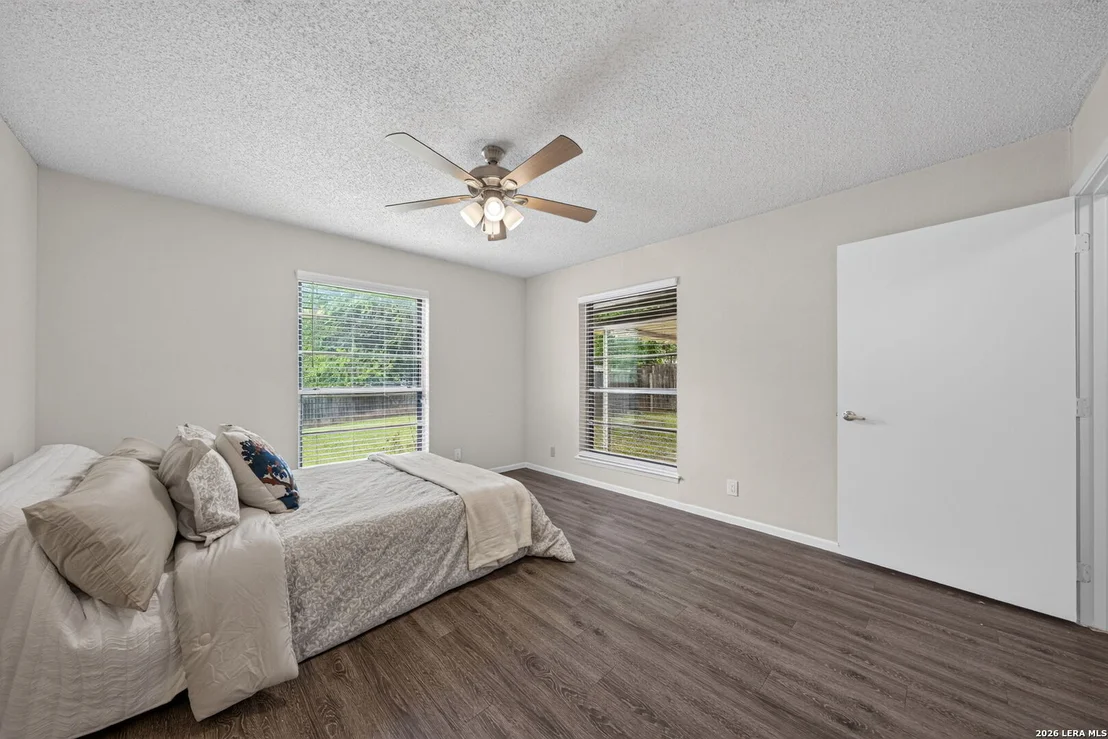 Photo of 7131 FOREST BRK