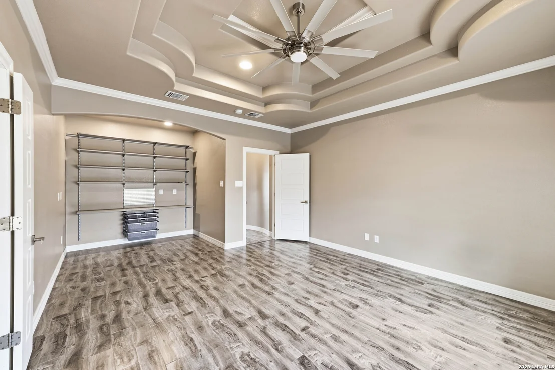 Photo of 353 BIG OAK DR