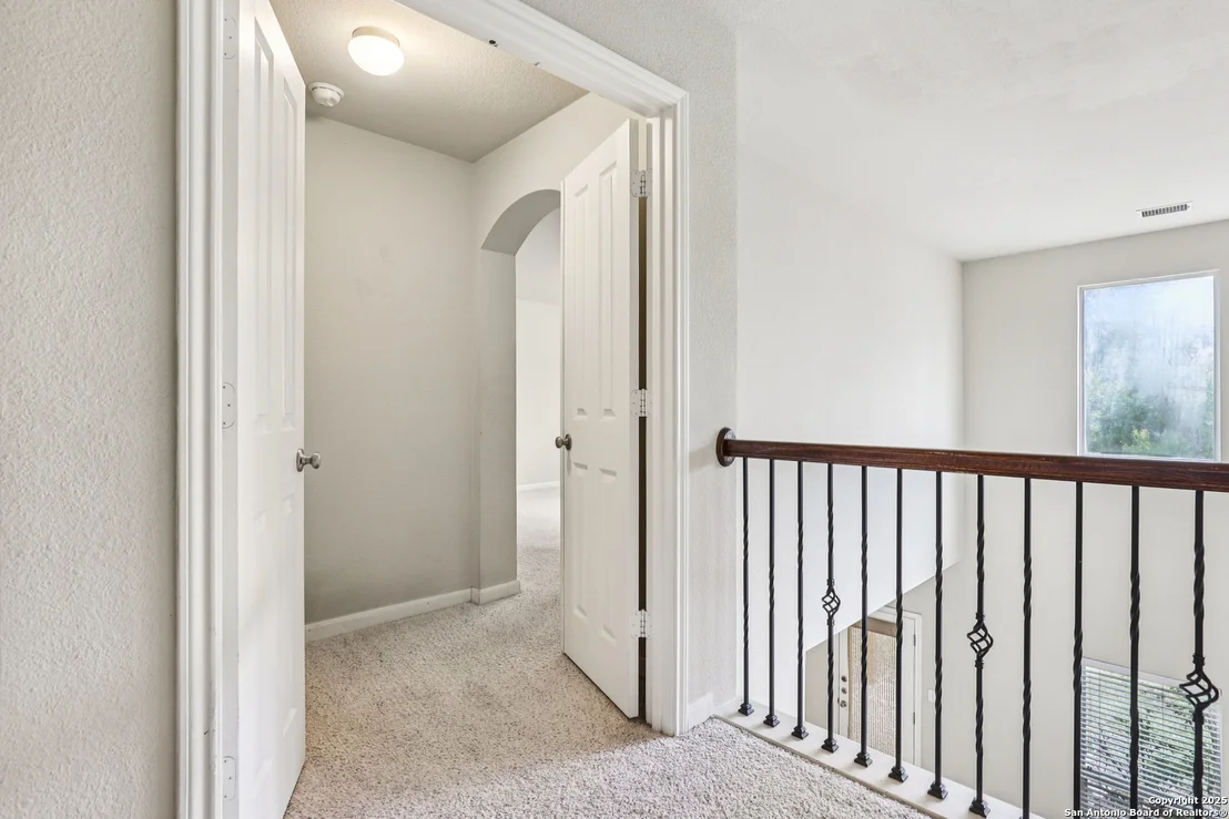 Photo of 7638 Kings Spring