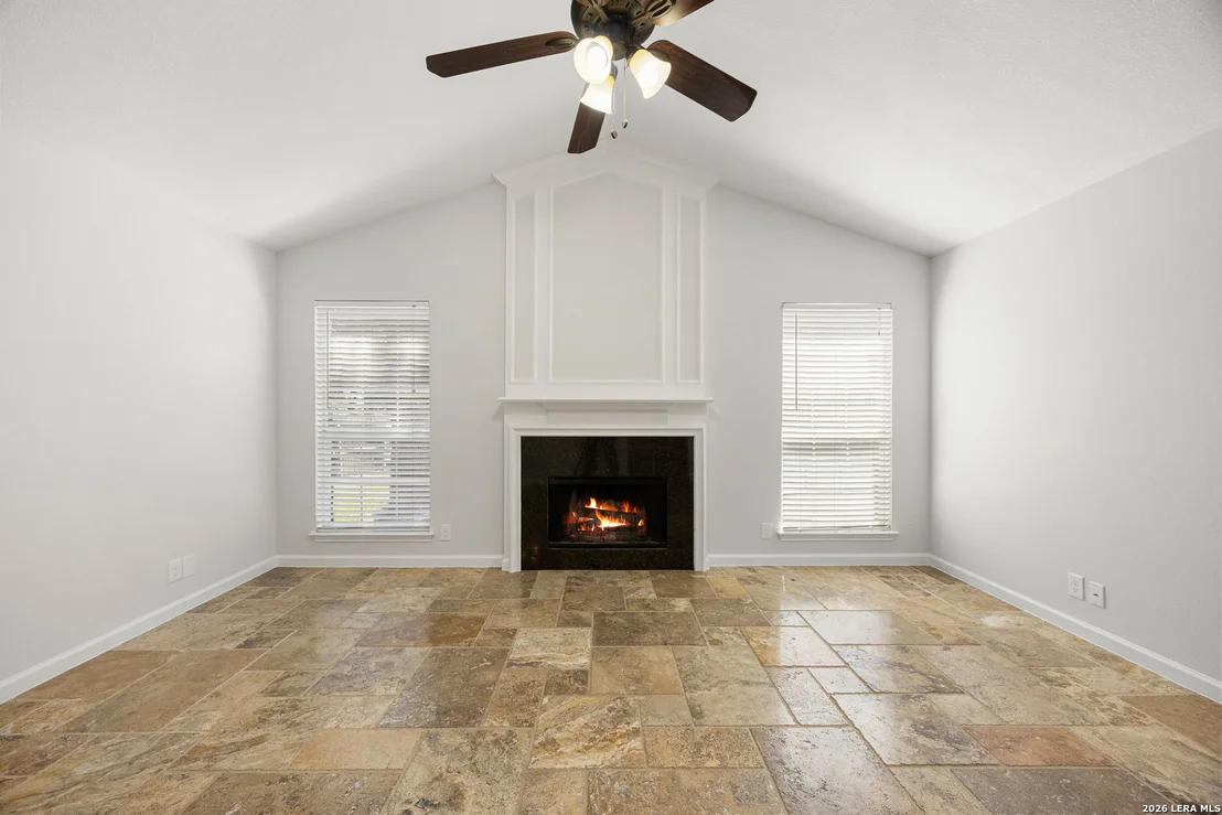 Photo of 25003 SUMMIT HOLW