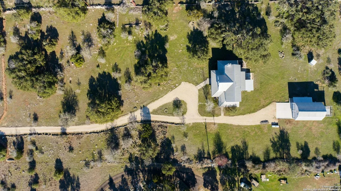 Photo of 1061 Cascade Trail