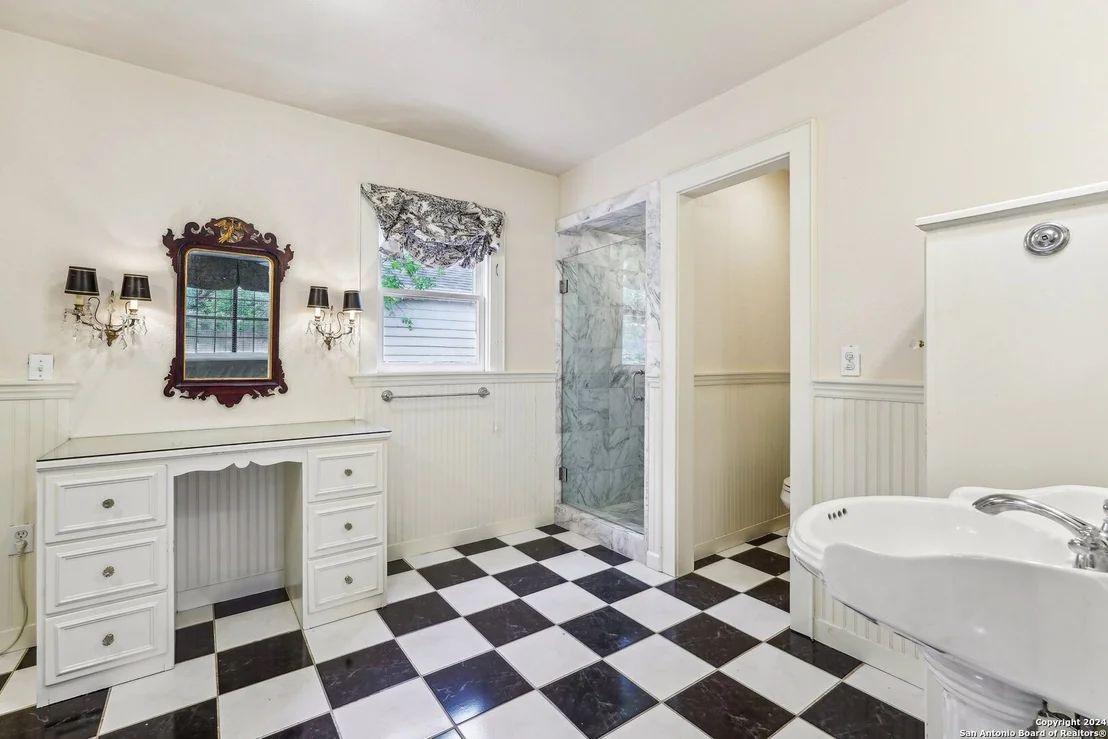 Photo of 913 Jackson Rd