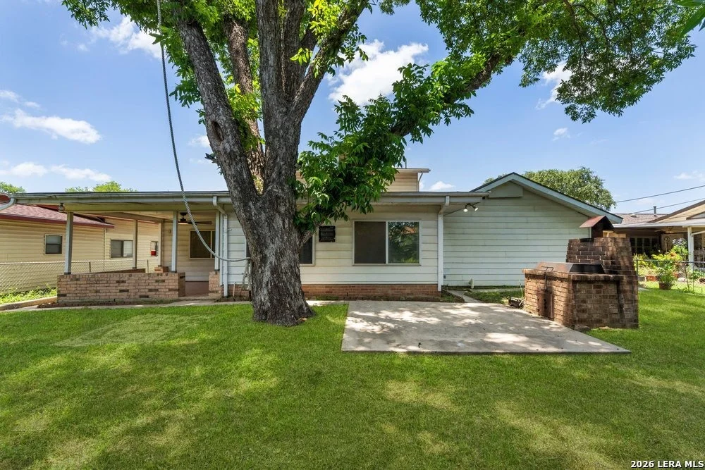Photo of 3614 Versailles Dr