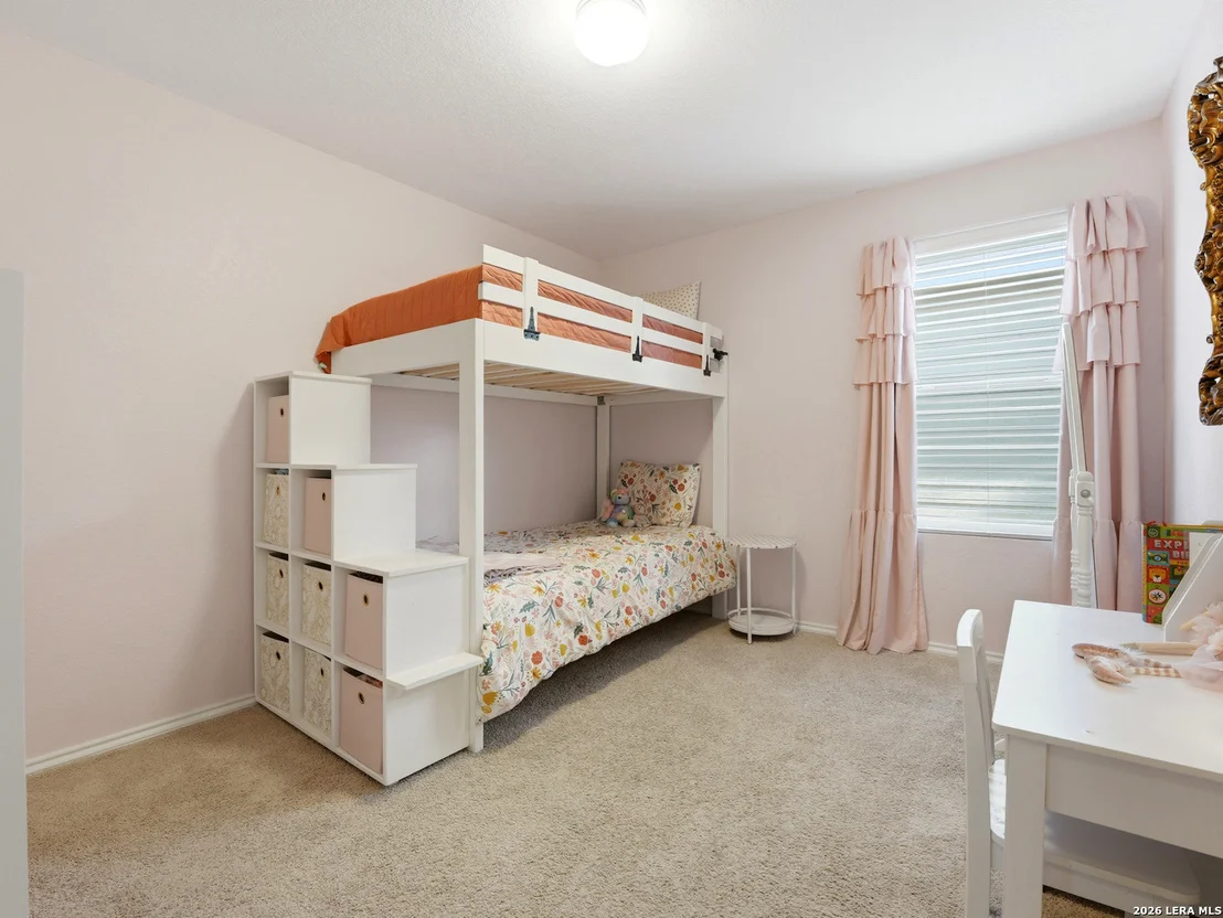 Photo of 32116 Macey Oak
