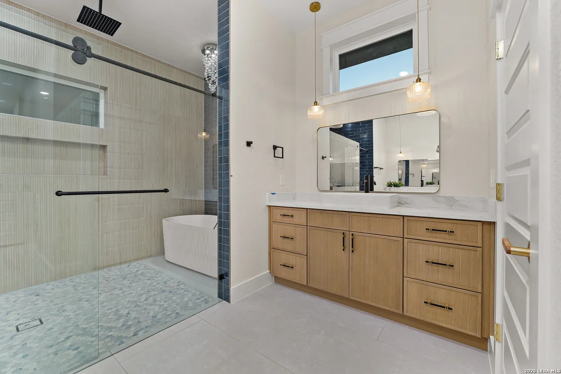 Photo of 116 Pioneer Dr