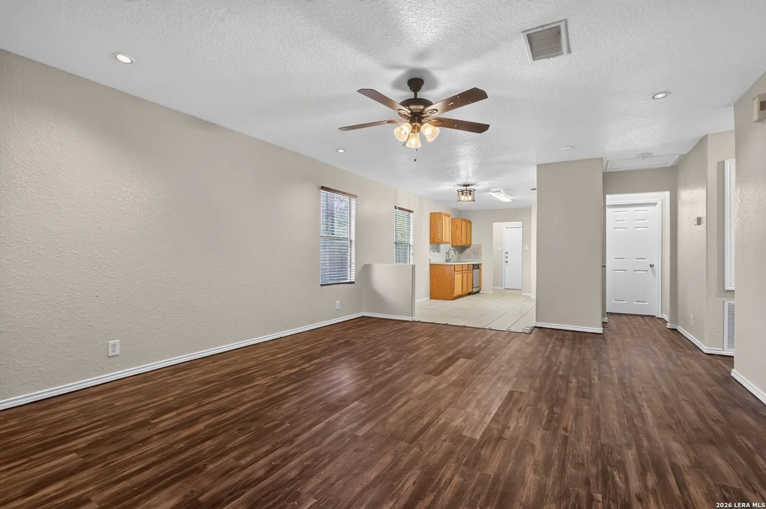 Photo of 9 Brieley