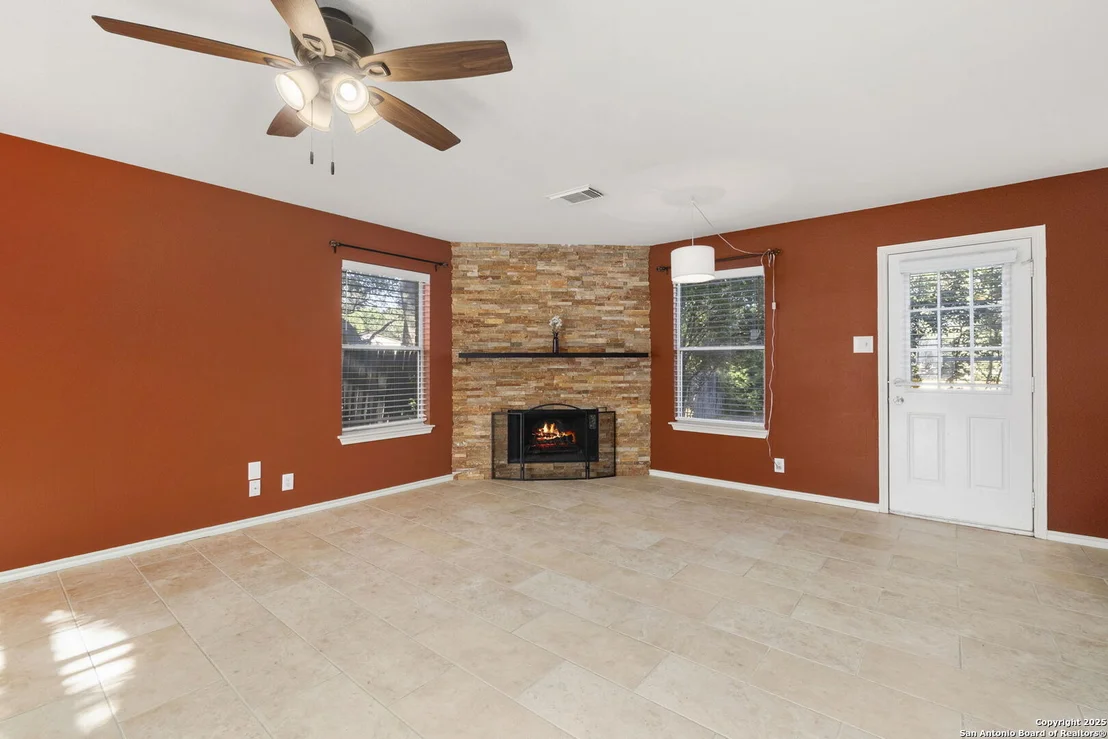 Photo of 8615 Vantage Point