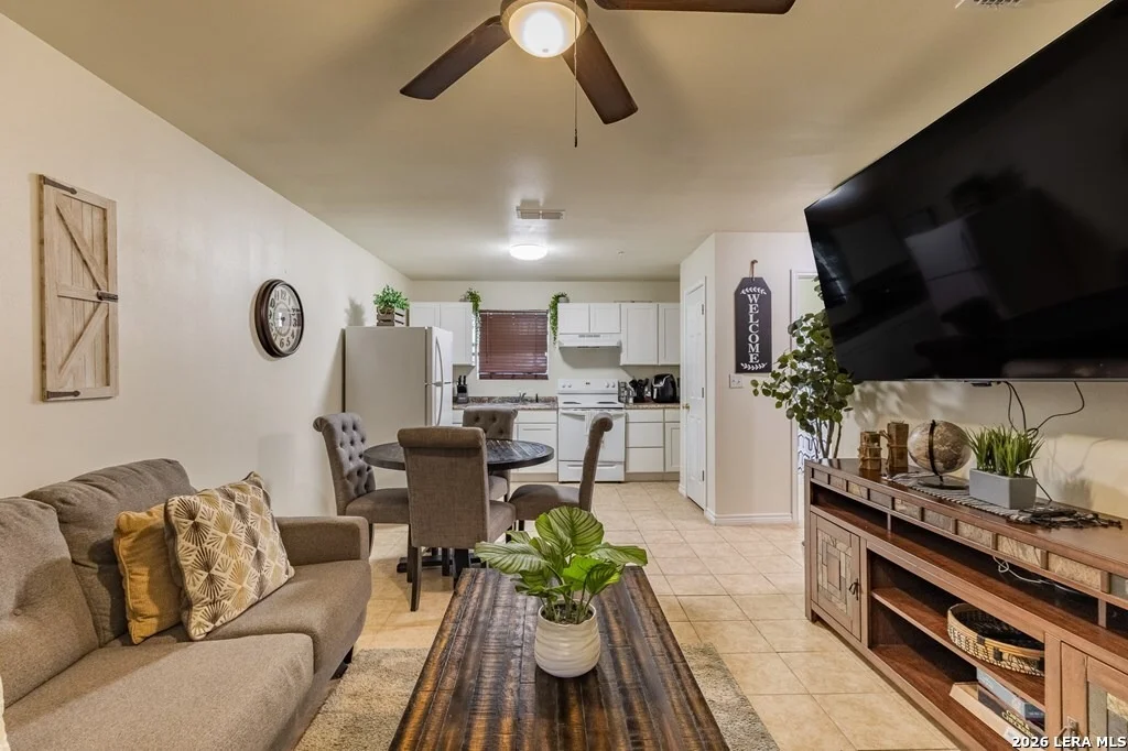 Photo of Unit UNIT4 at 391 Riverside Drive