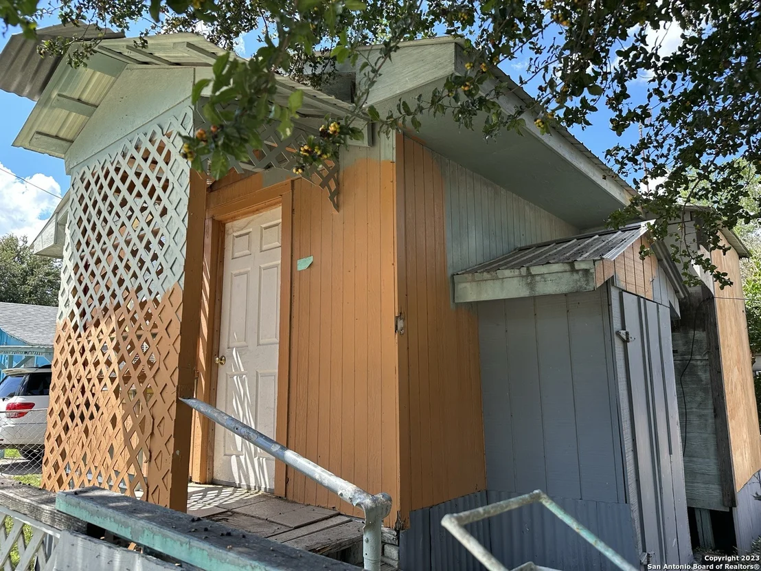 Photo of 401 Calle Hidalgo