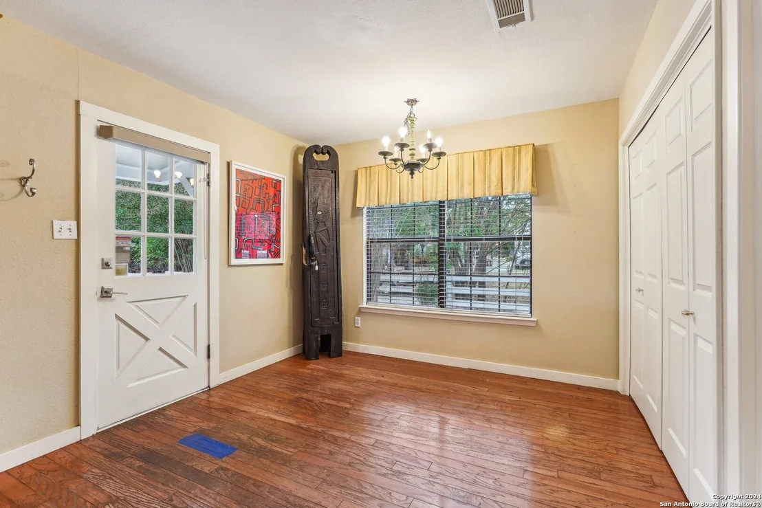 Photo of 913 Jackson Rd