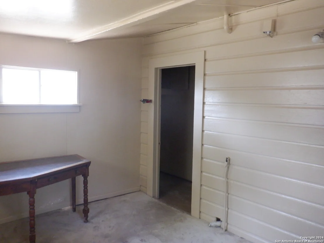 Photo of 234 CHARCLIFF DR