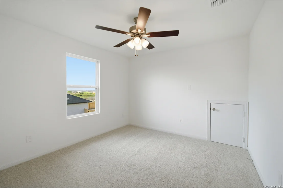 Photo of 11154 HOLLINGER CIR