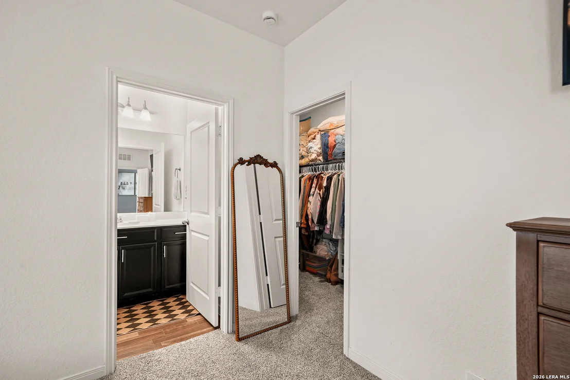 Photo of 4909 HALLIES GDN
