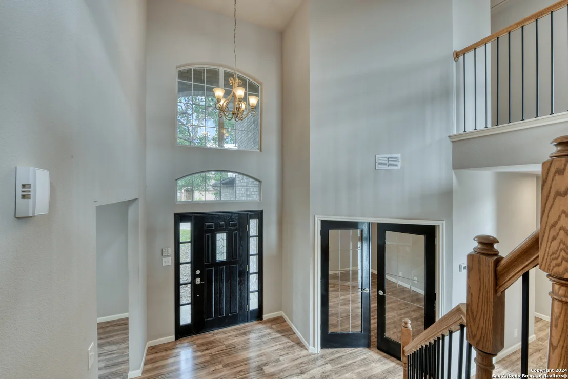 Photo of 2754 MONTEBELLO