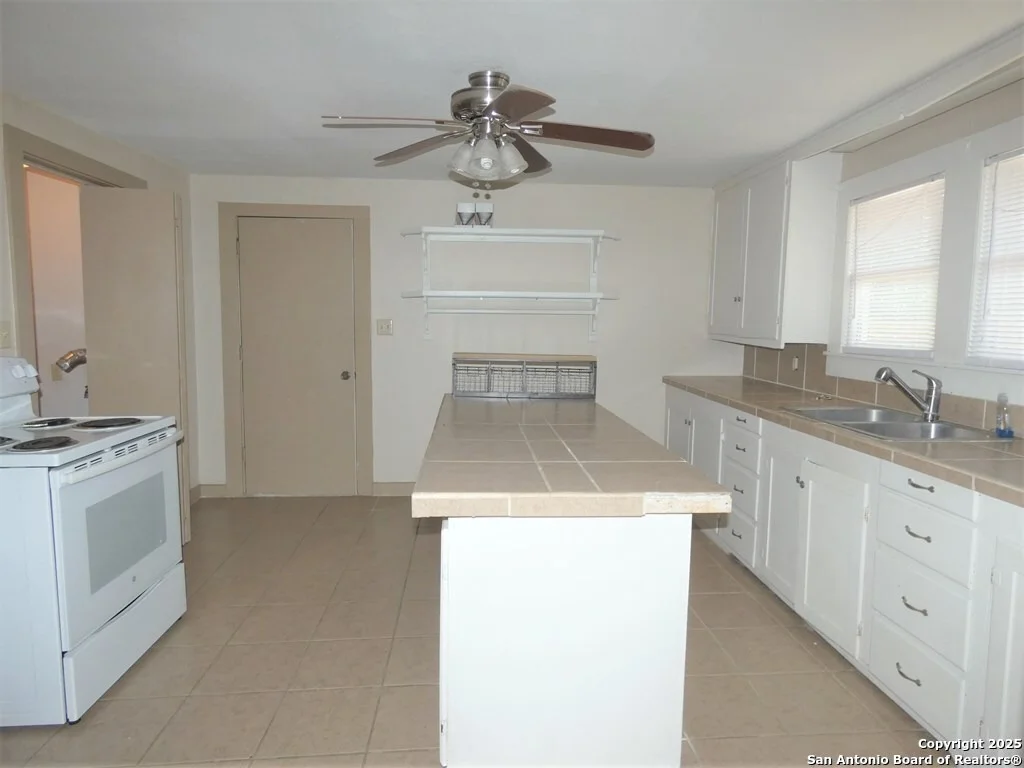 Photo of 158 Bronco Lane