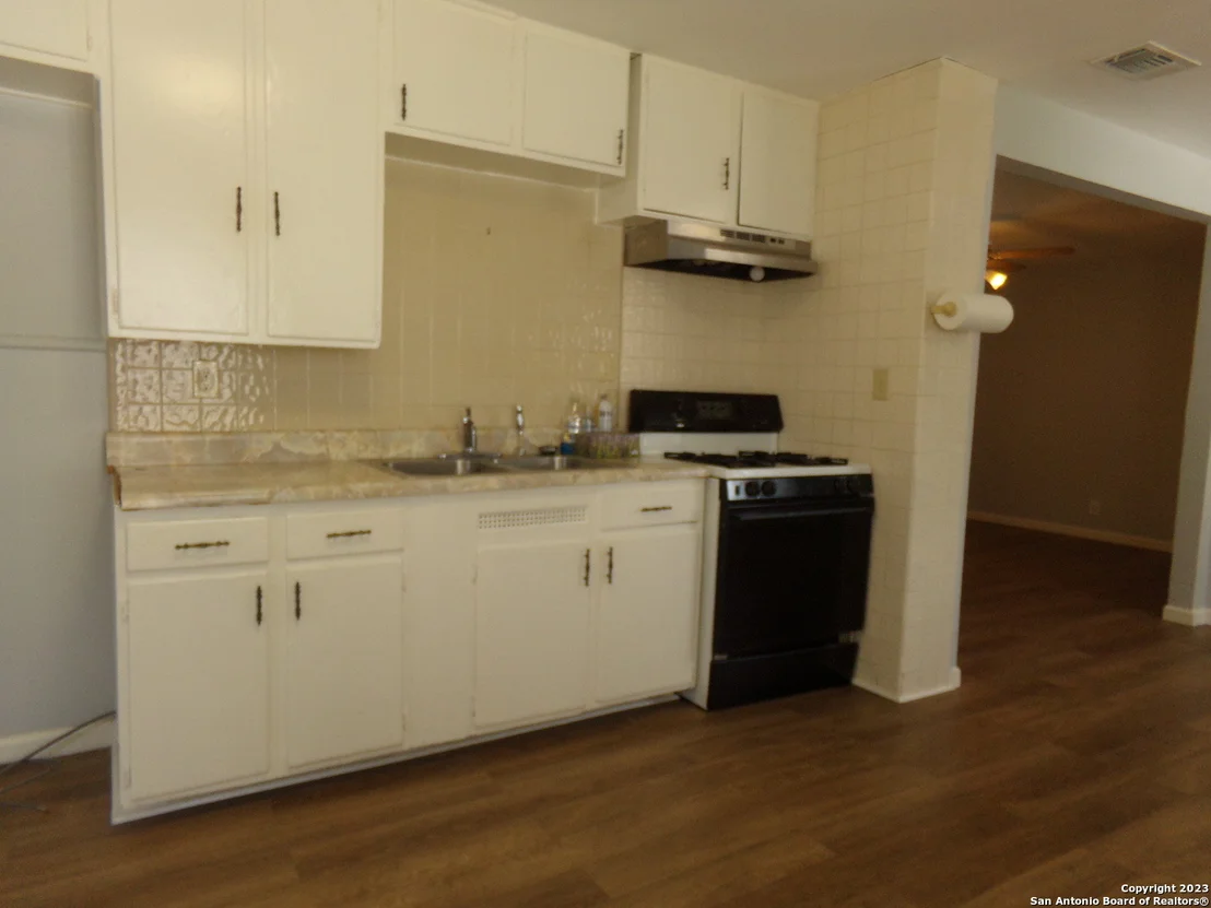 Photo of 735 ROCHAMBEAU