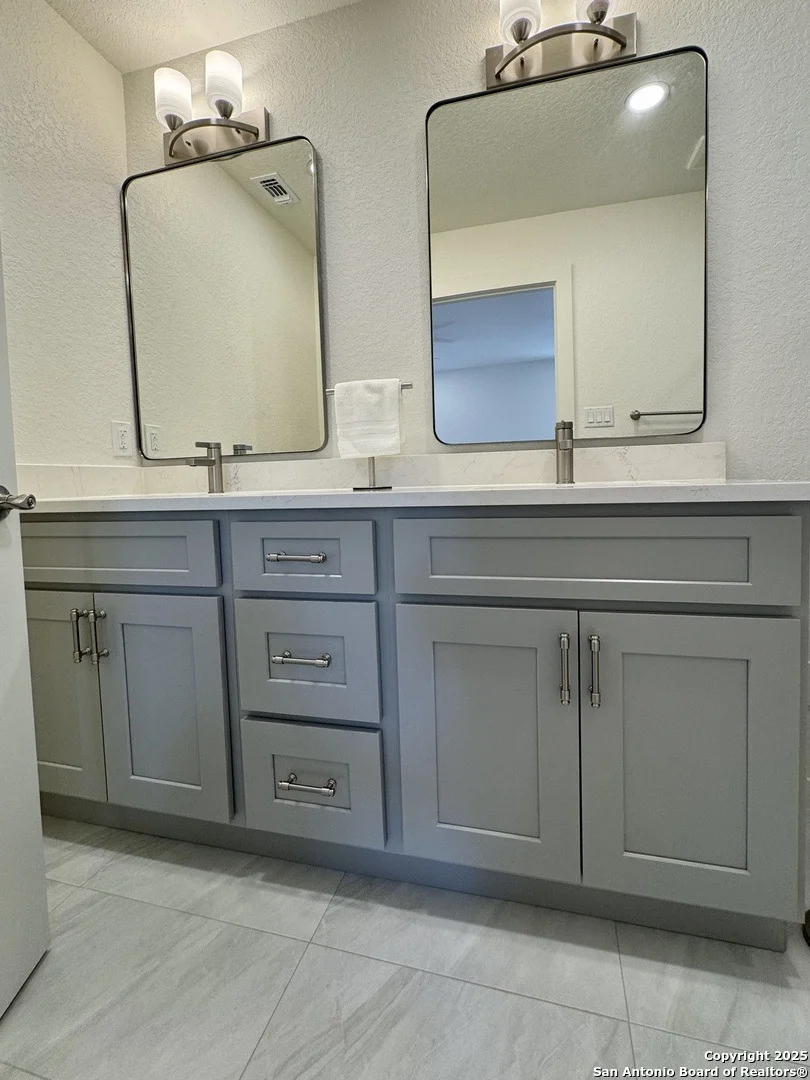 Photo of 214 Williamsburg