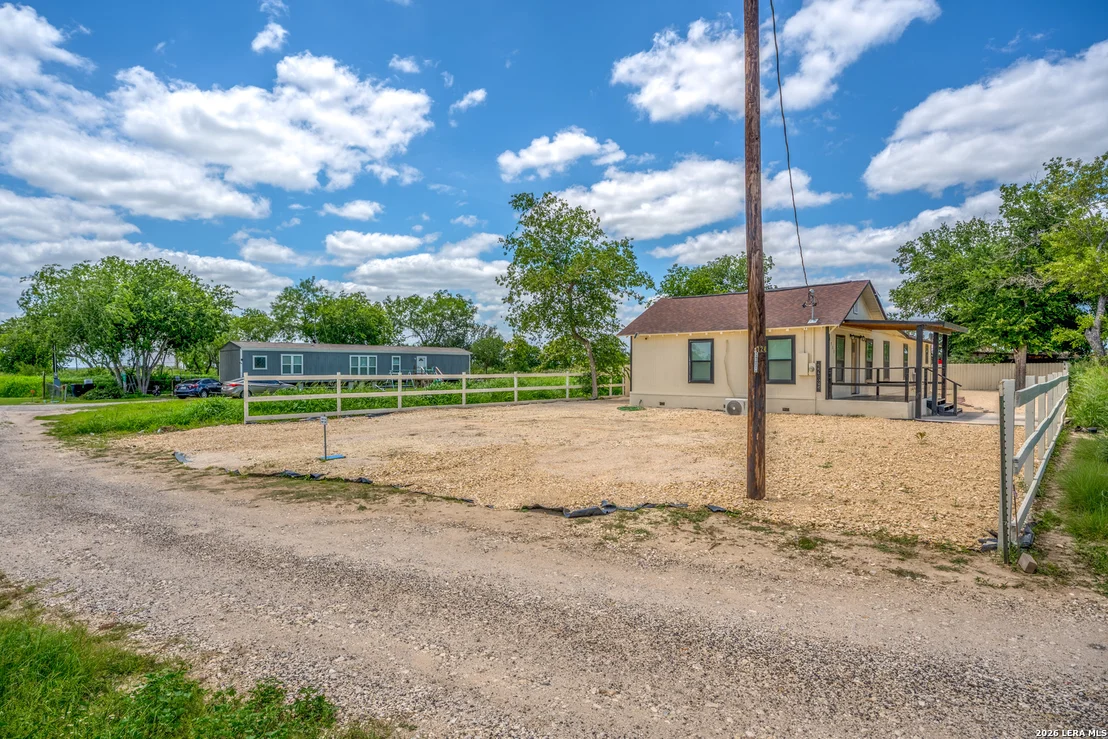 Photo of 8701 County Road 128