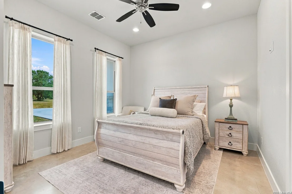 Photo of 31131 WINDMILL LN