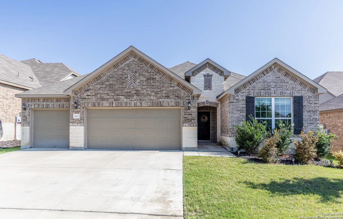 Photo of 7421 Cimarron Lake