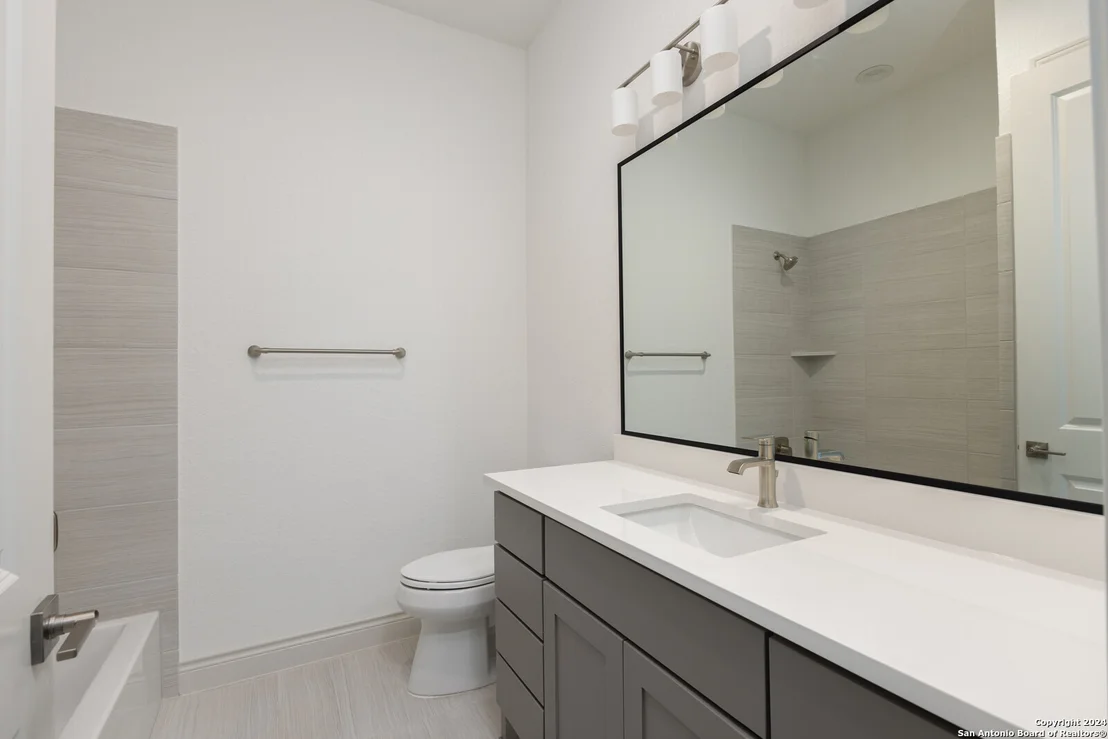 Photo of 331 TOUCAN DR