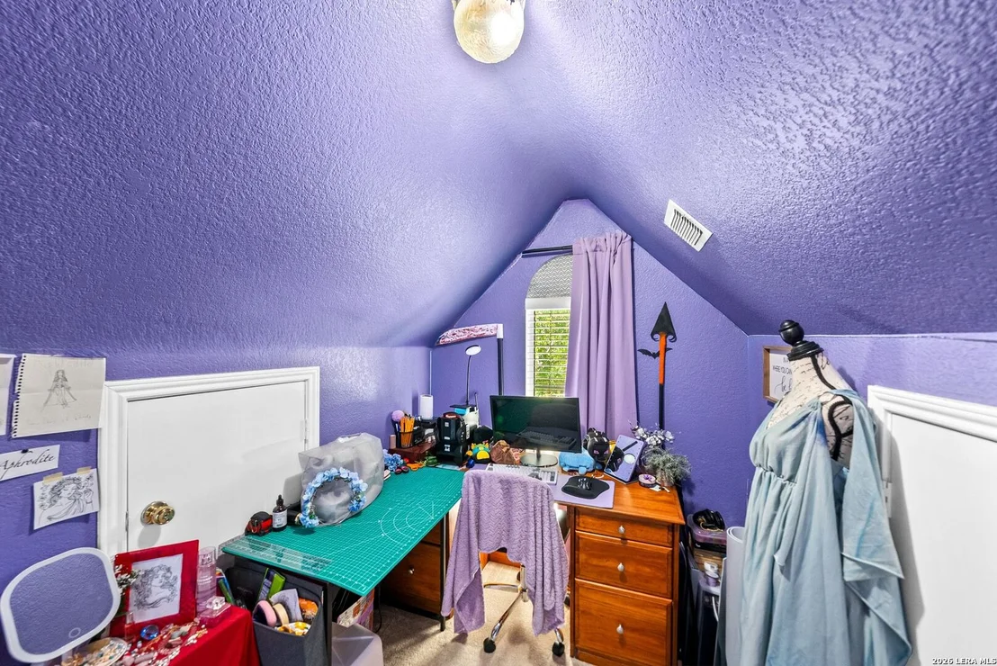 Photo of 9347 Llano Verde