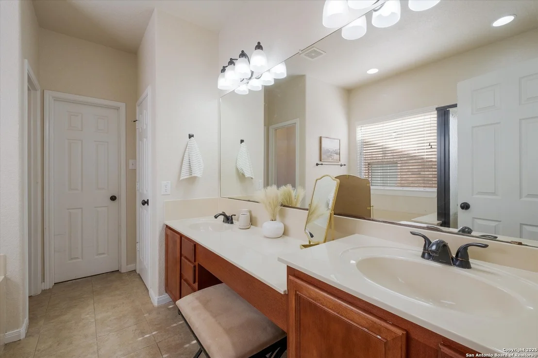 Photo of 8111 Jalane Park