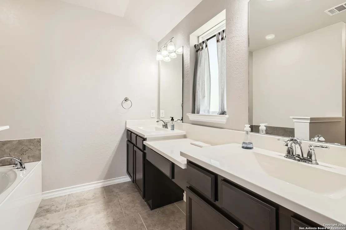 Photo of 2734 Sueno Point