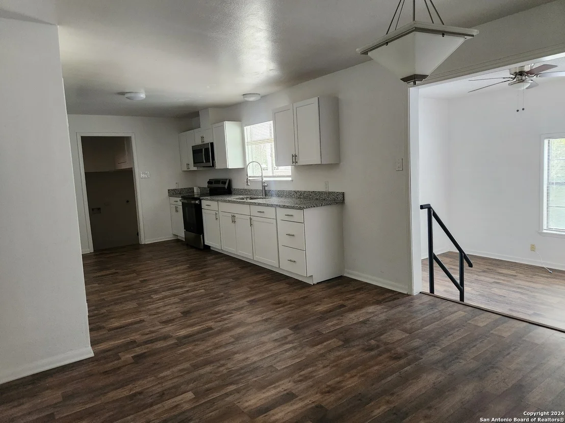 Photo of 224 GROBE DR