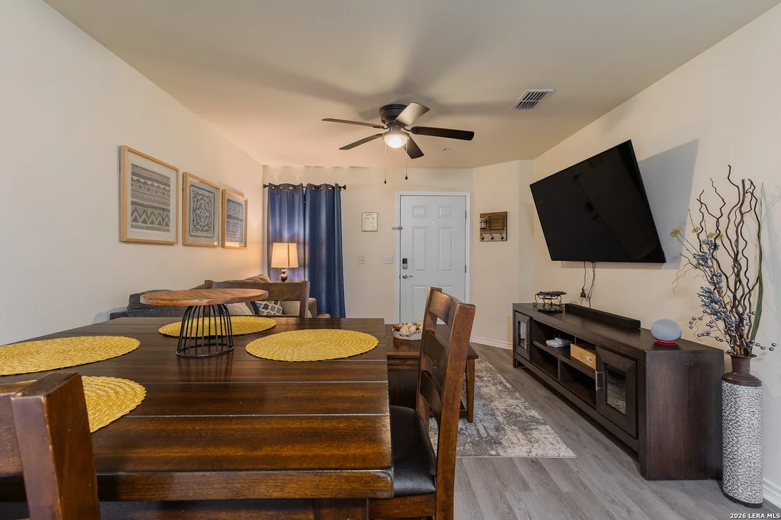 Photo of Unit UNIT23 at 391 Riverside