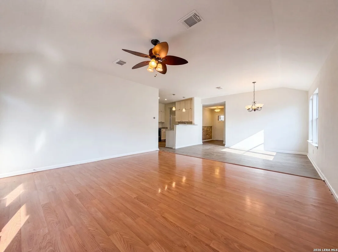Photo of 1620 SUNVIEW CIR