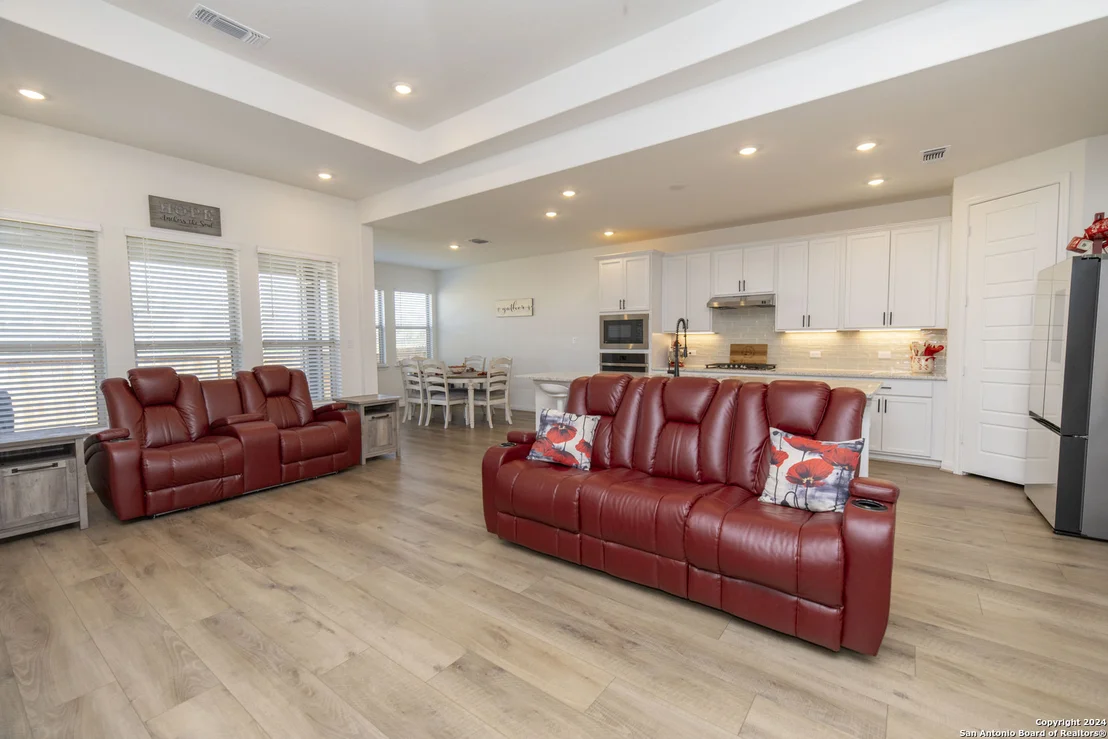 Photo of 4819 Park Leaf