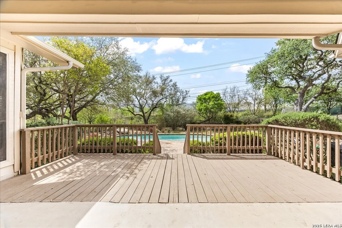 Photo of 4602 Scenic Cir