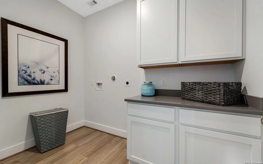Photo of 2902 TENGYC BOW