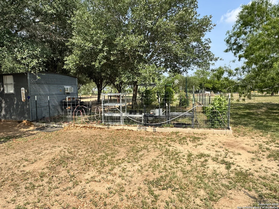 Photo of 100 Choke Canyon Estates