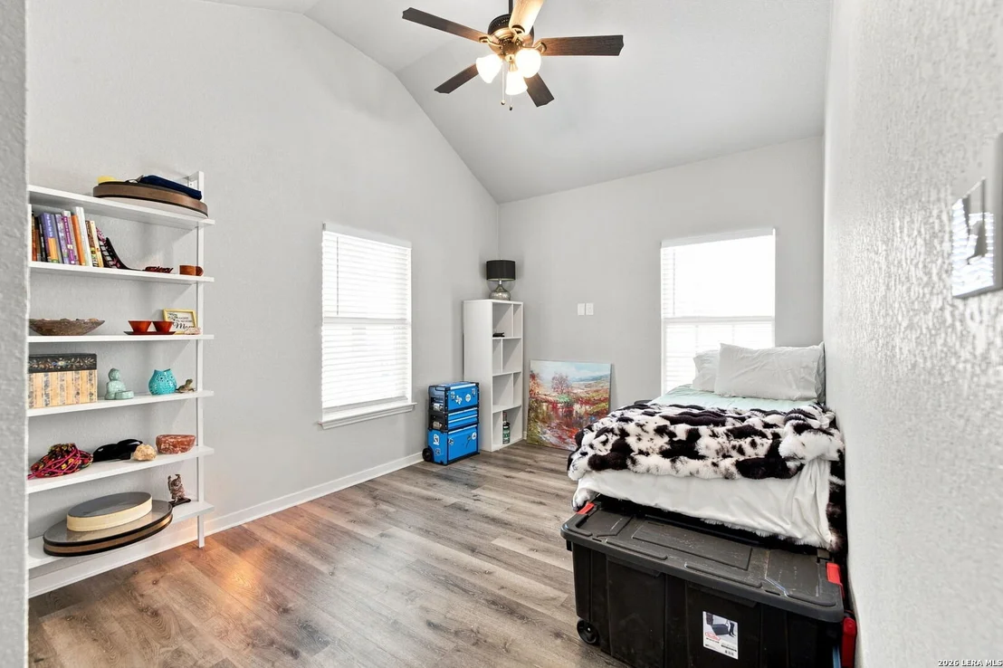 Photo of 212 W Baylor