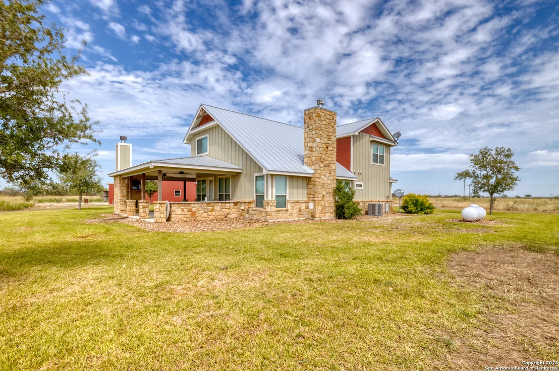 Photo of 2371 N Ranch Road 187