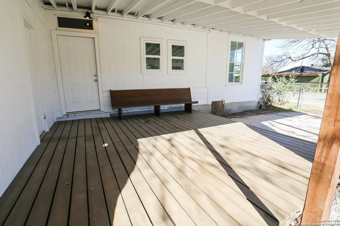 Photo of 602 OVERHILL DR