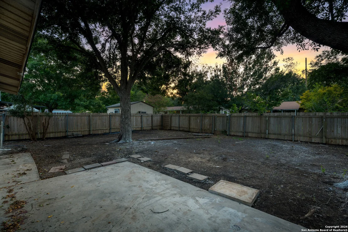 Photo of 1065 CURTISS AVE