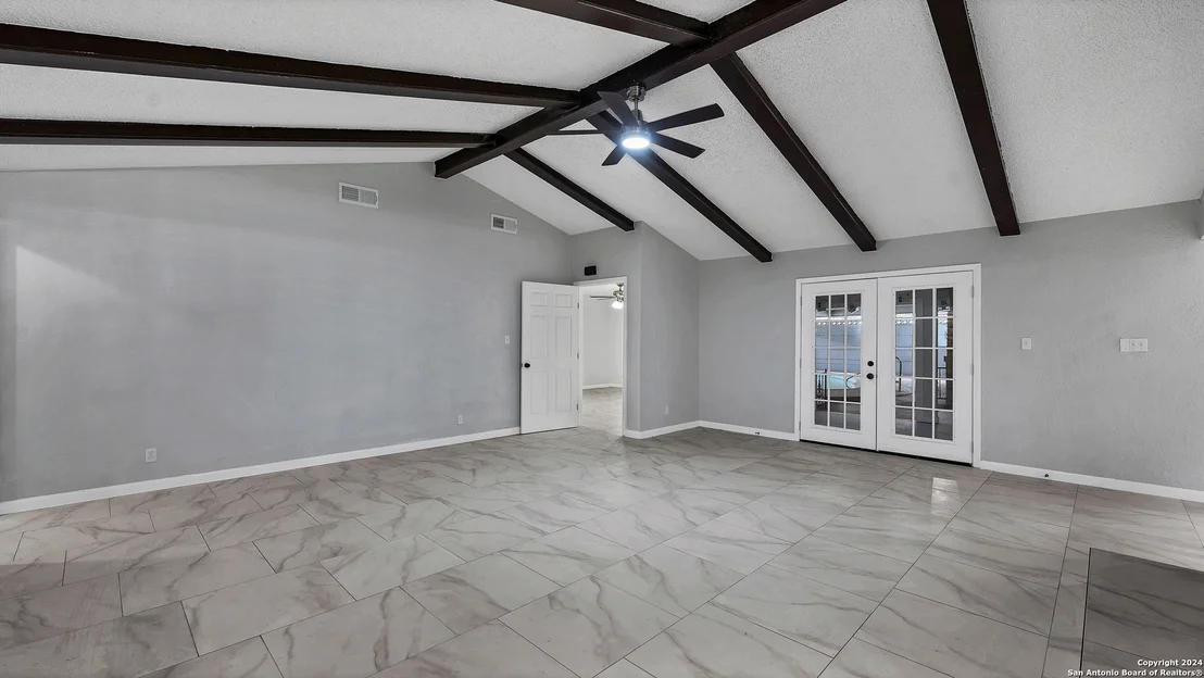 Photo of 350 FENWICK DR