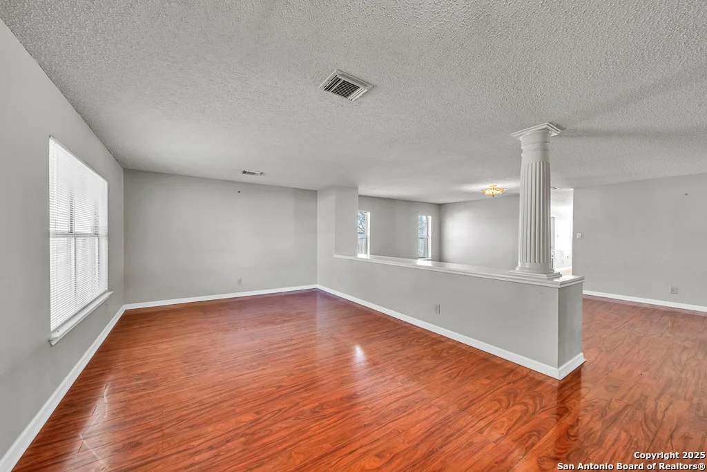 Photo of 7910 Dover Glade