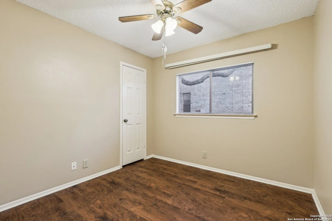 Photo of 9181 RIDGE PATH