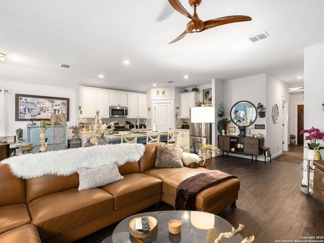 Photo of 10744 Rosalina Loop