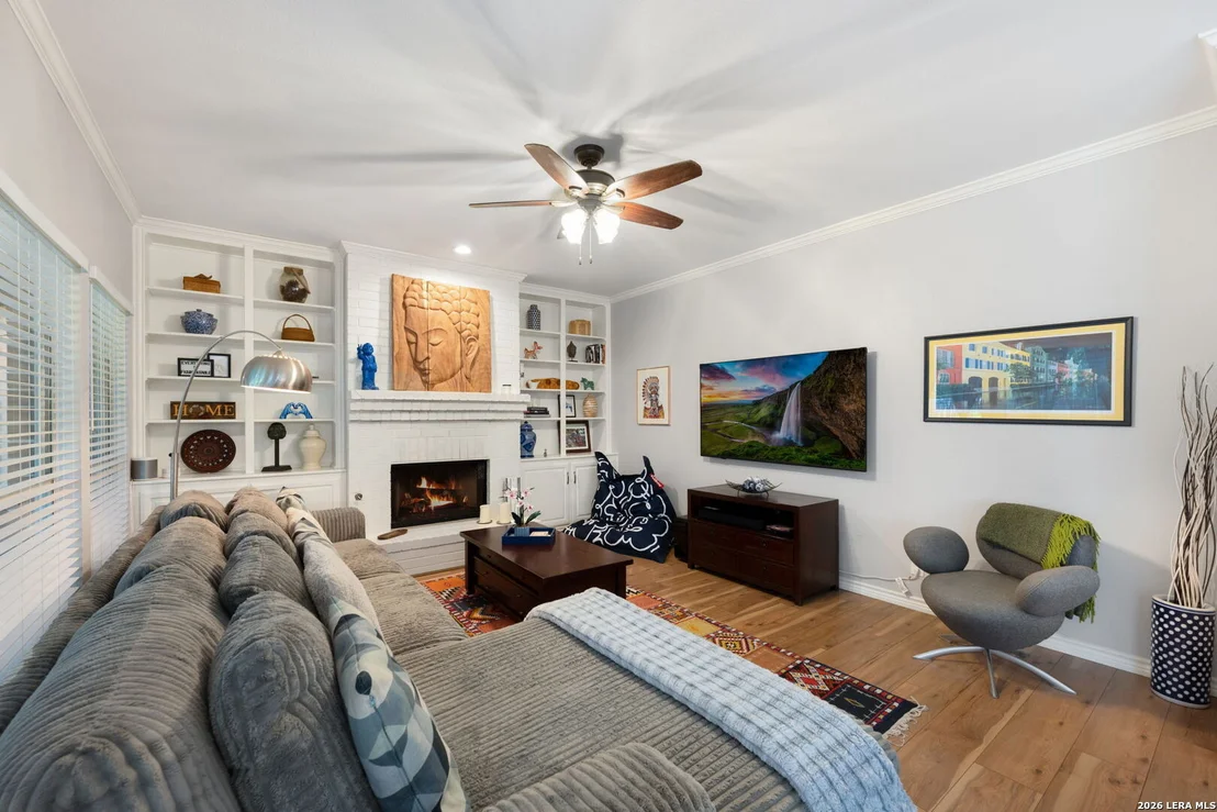 Photo of 15015 OAK BRIAR