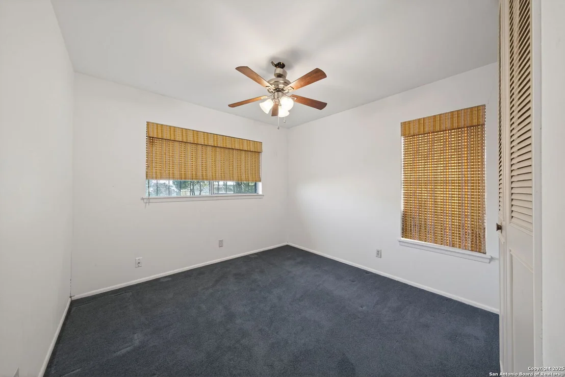 Photo of 8430 Silverstar